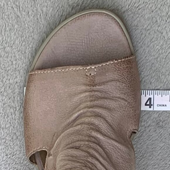 Miz Mooz Becca Soft Leather Slouch Wedge Peep Toe Booties Sz39 - Picture 15 of 16